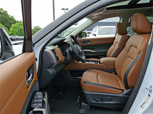 new 2025 Nissan Pathfinder car, priced at $55,035