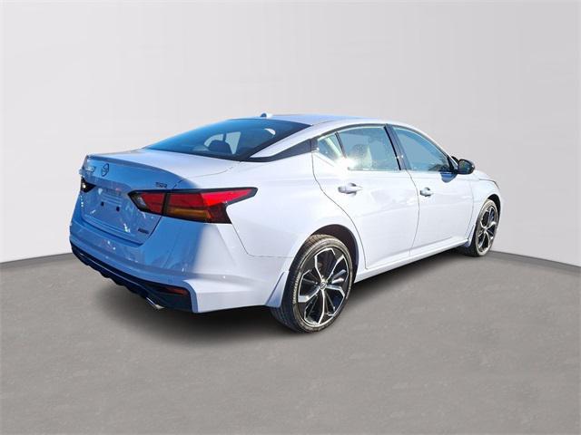 new 2025 Nissan Altima car, priced at $32,800