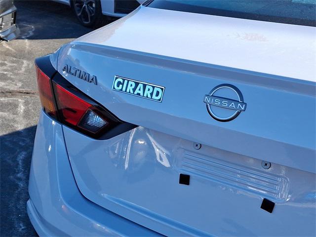 new 2025 Nissan Altima car, priced at $32,800