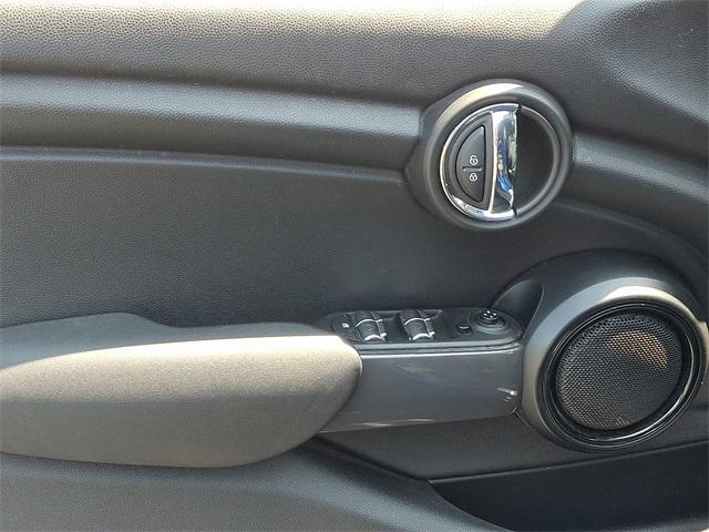 used 2021 MINI Hardtop car, priced at $17,400