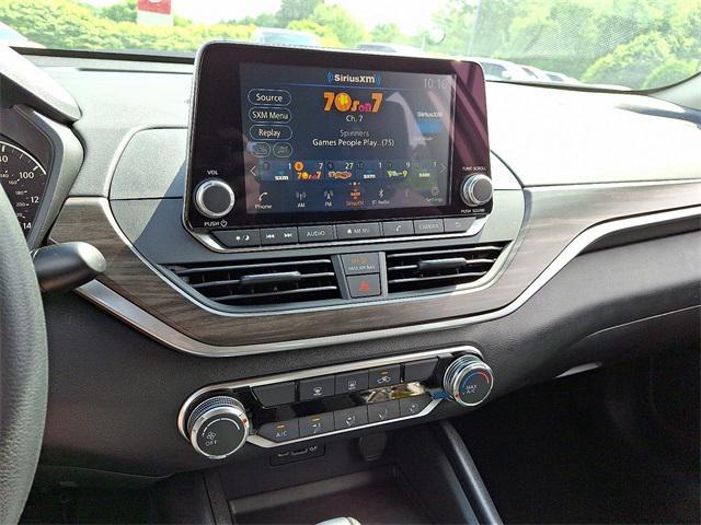 new 2025 Nissan Altima car, priced at $29,550