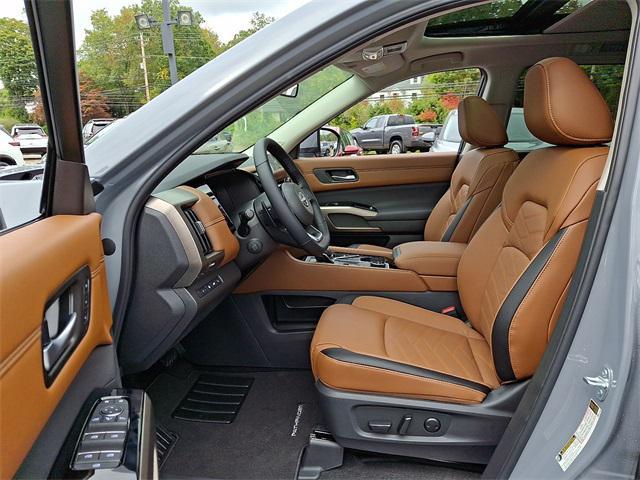 new 2025 Nissan Pathfinder car, priced at $54,310