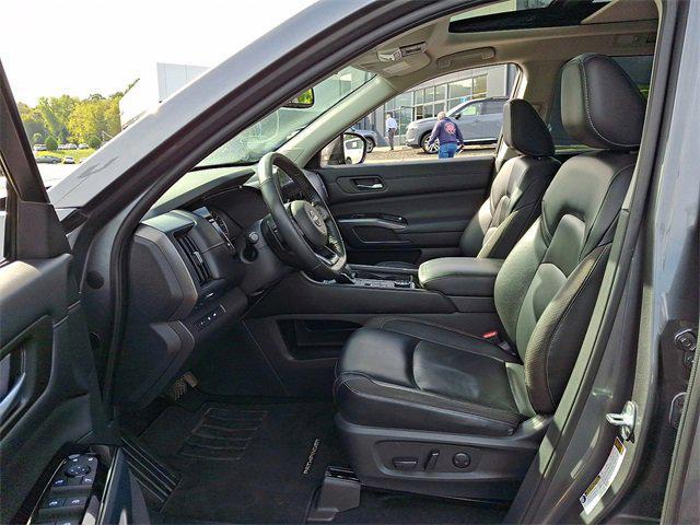 used 2022 Nissan Pathfinder car, priced at $23,350