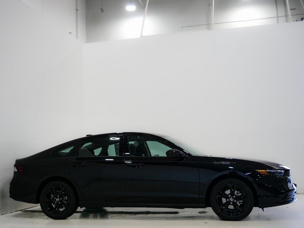 new 2025 Honda Accord car, priced at $30,274