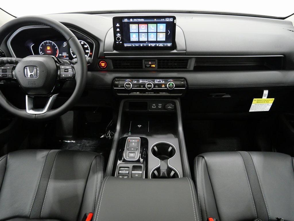 new 2025 Honda Pilot car, priced at $49,166