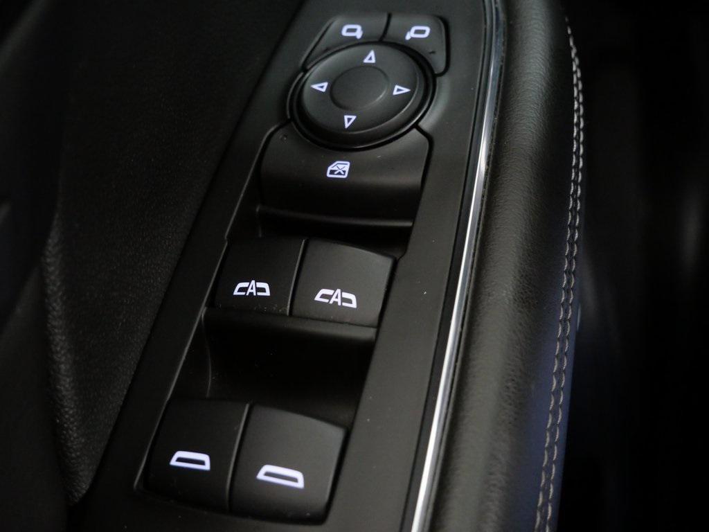 used 2023 Buick Envision car, priced at $22,500