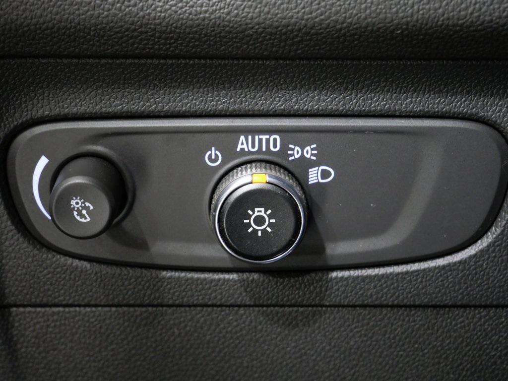 used 2023 Buick Envision car, priced at $22,500