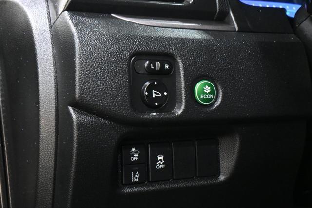 used 2022 Honda Pilot car, priced at $27,000
