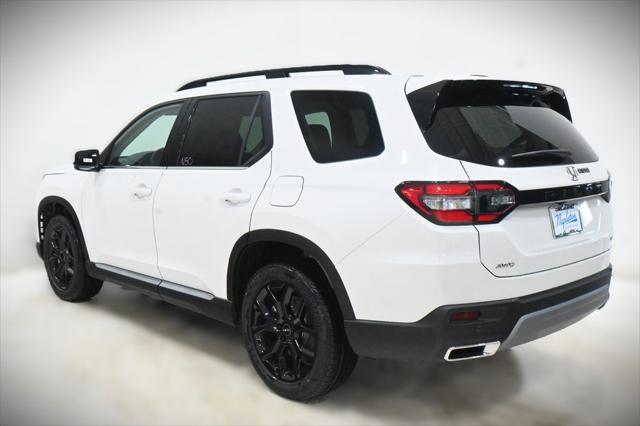 new 2025 Honda Pilot car, priced at $51,905