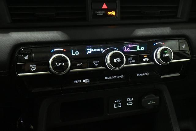 new 2025 Honda Pilot car, priced at $51,905