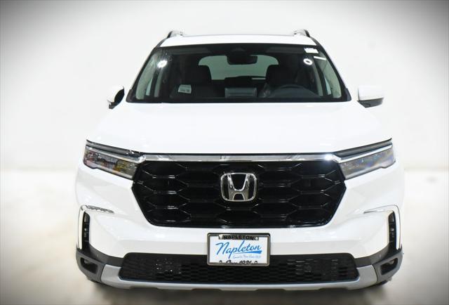 new 2025 Honda Pilot car, priced at $51,905