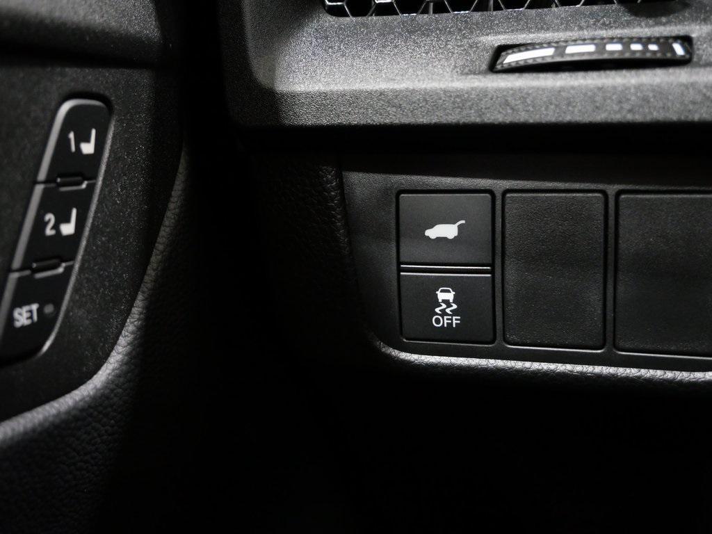 used 2024 Honda CR-V Hybrid car, priced at $35,400