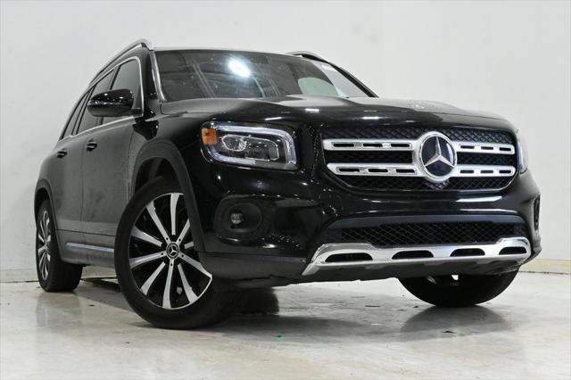 used 2021 Mercedes-Benz GLB 250 car, priced at $27,400