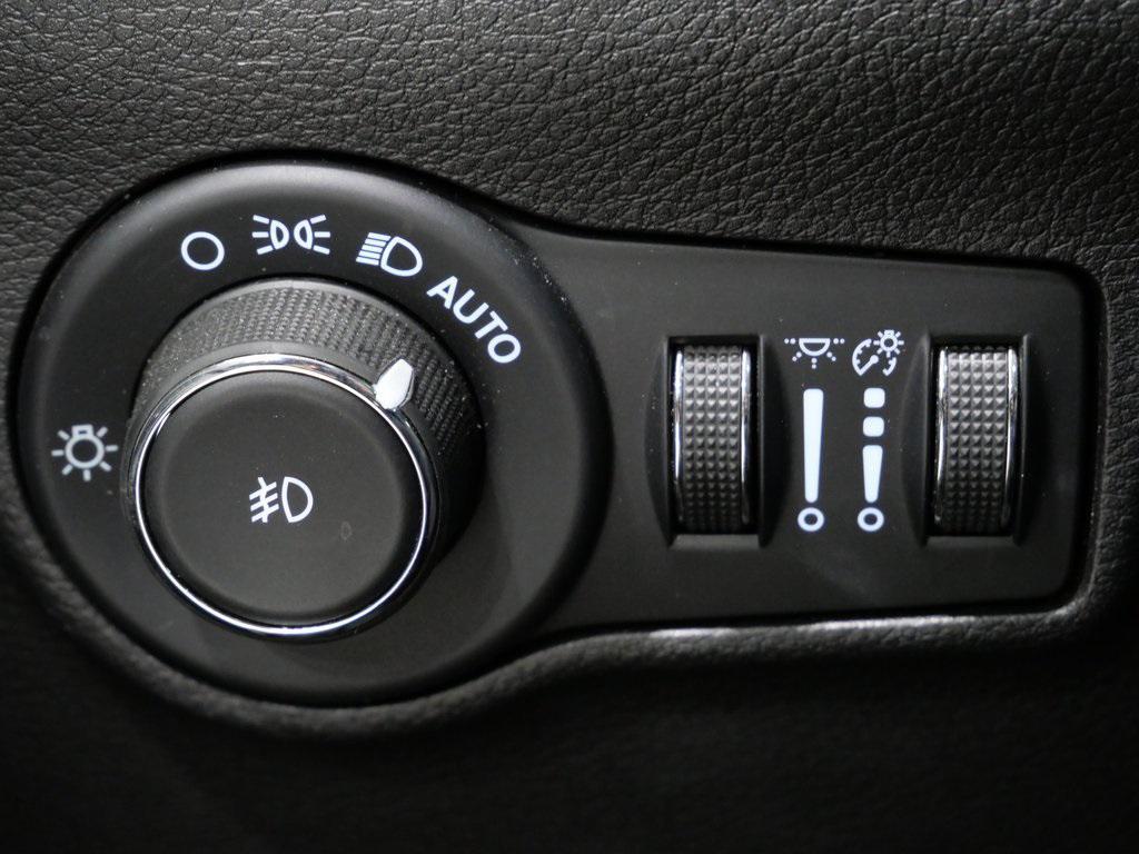 used 2022 Jeep Compass car, priced at $20,600