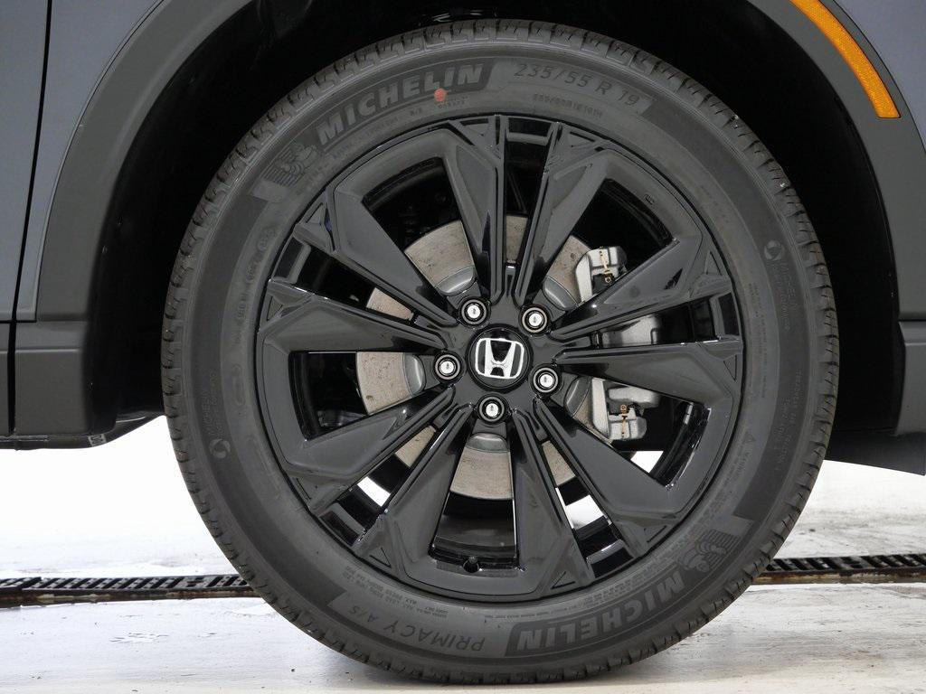 new 2026 Honda CR-V Hybrid car, priced at $40,658