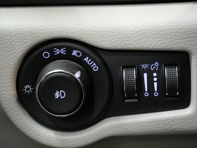used 2017 Chrysler Pacifica car, priced at $16,500