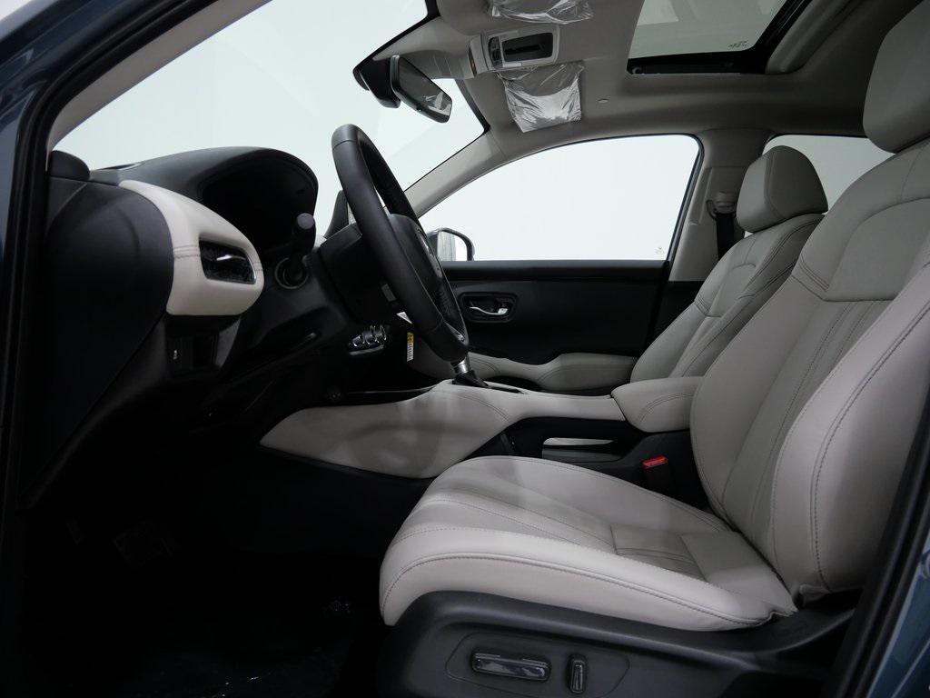 new 2026 Honda HR-V car, priced at $31,951
