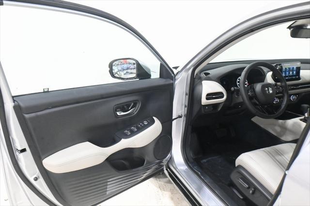 new 2025 Honda HR-V car, priced at $30,938