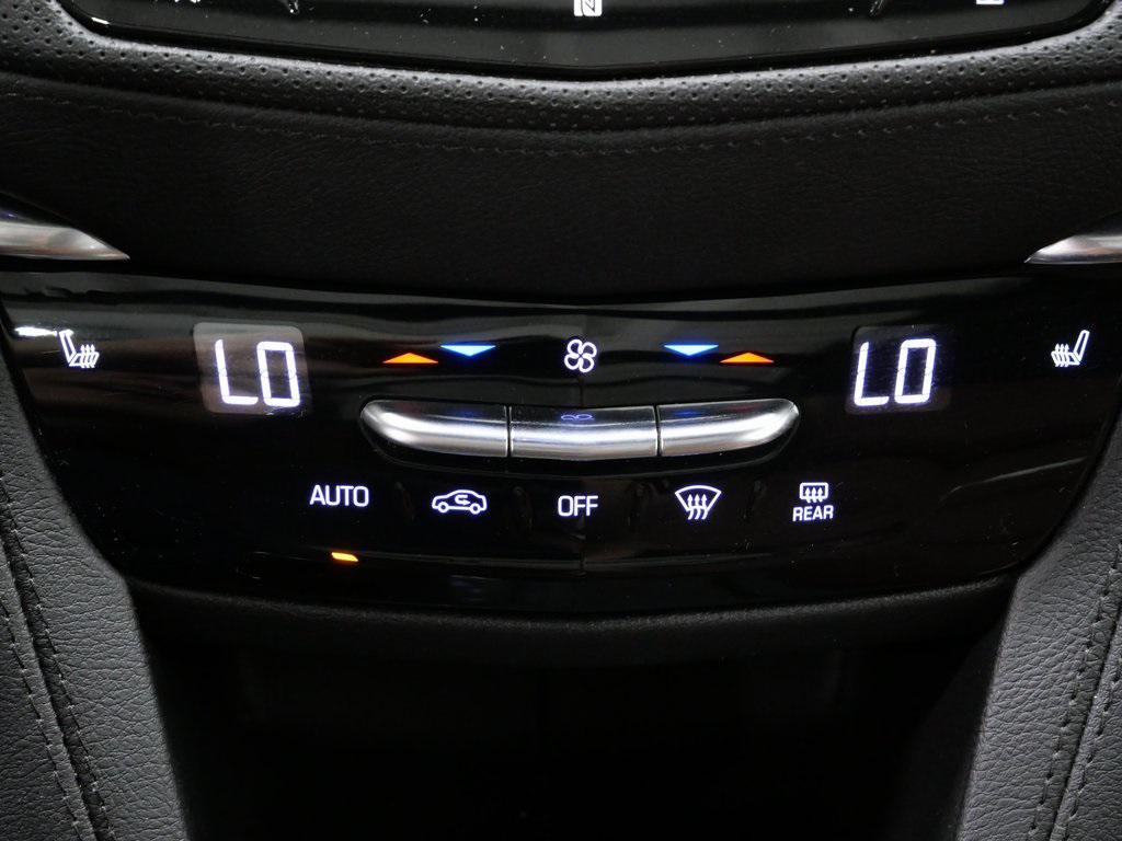 used 2021 Cadillac XT5 car, priced at $31,900