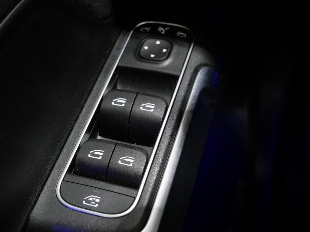 used 2023 Mercedes-Benz GLB 250 car, priced at $27,000