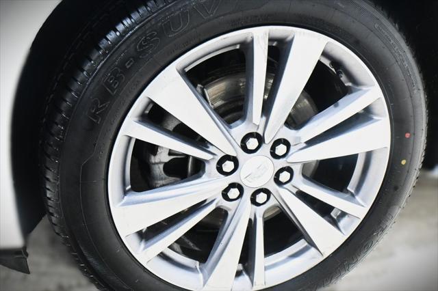 used 2023 Cadillac XT6 car, priced at $33,000