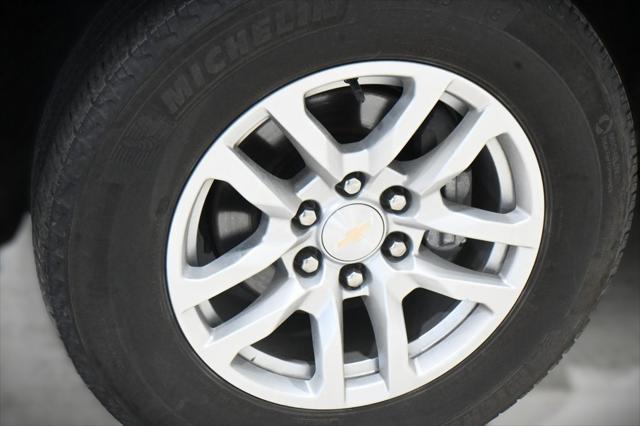 used 2023 Chevrolet Suburban car, priced at $43,800