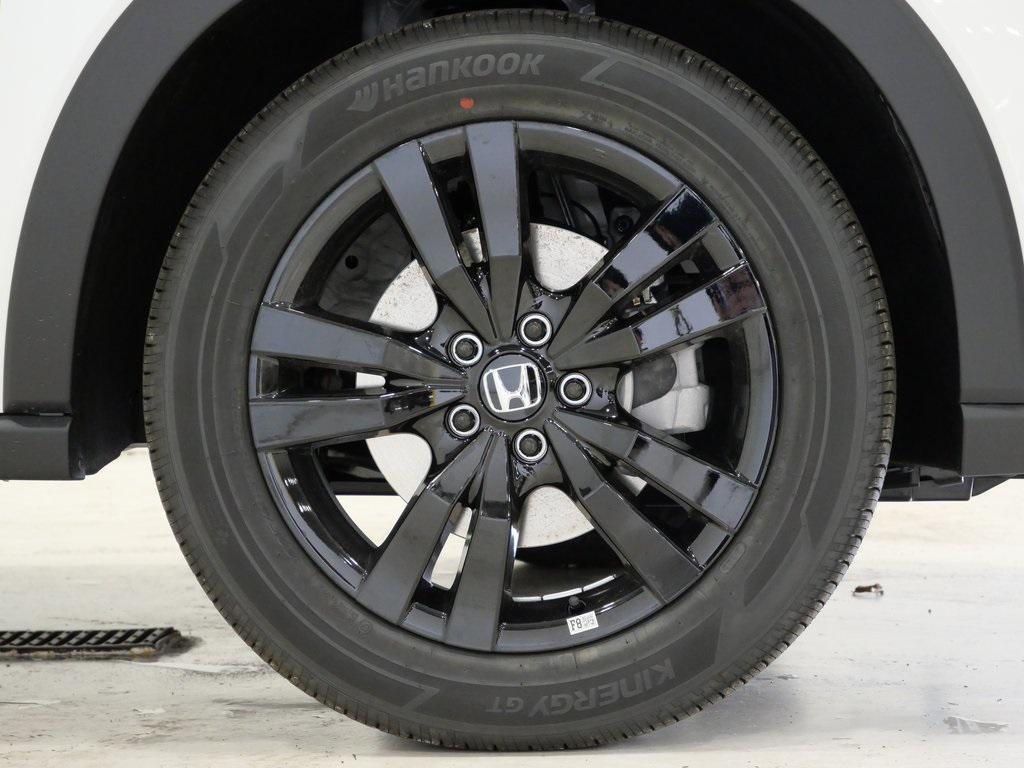 new 2026 Honda HR-V car, priced at $29,943