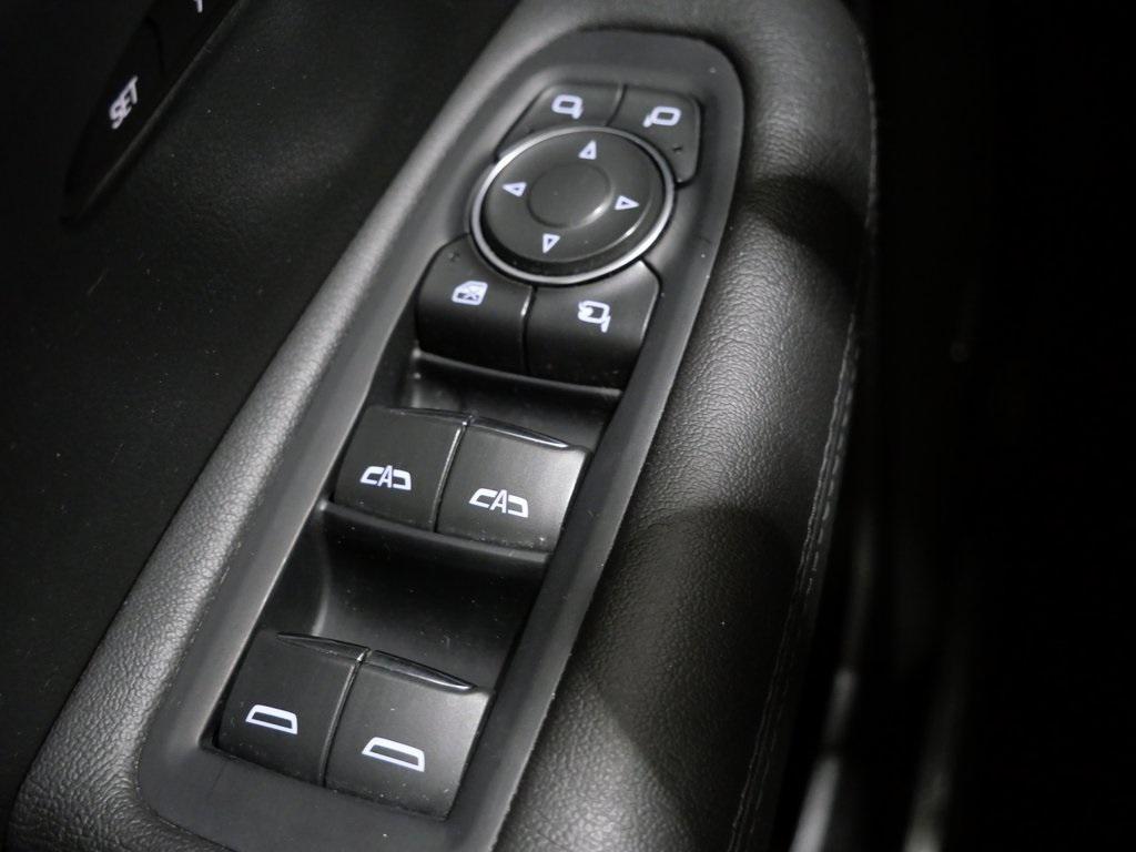 used 2018 Cadillac XT5 car, priced at $21,000