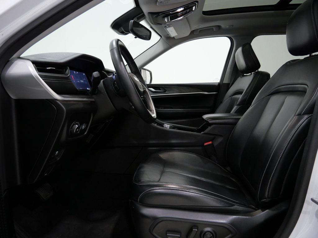 used 2021 Jeep Grand Cherokee L car, priced at $27,500