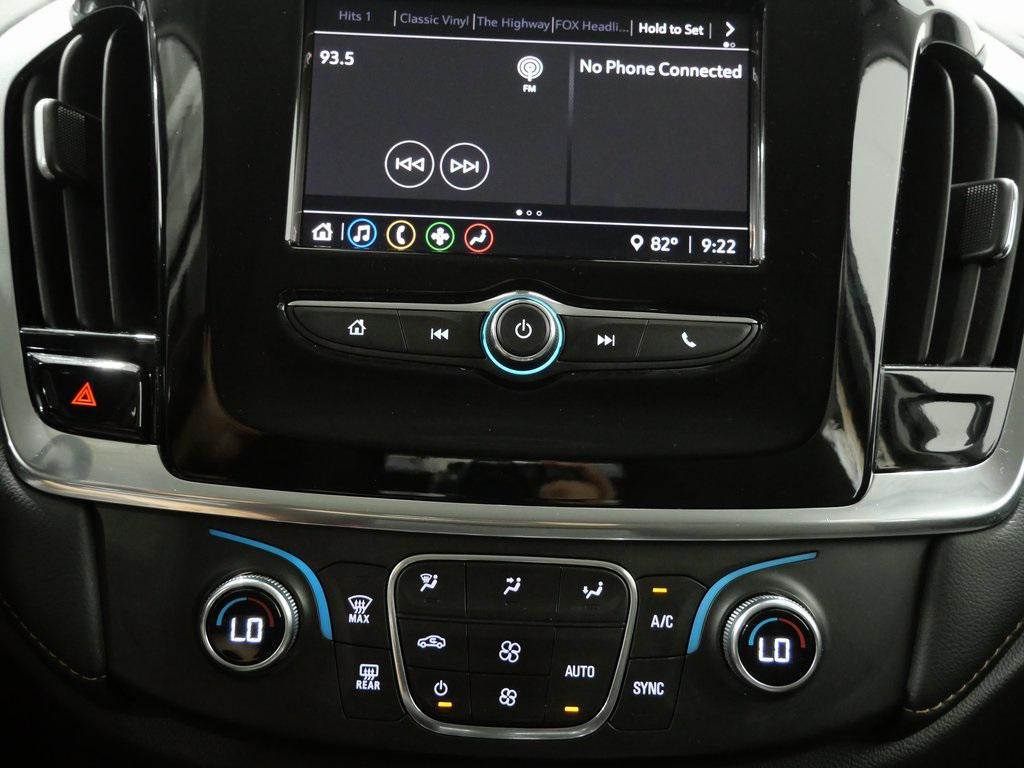 used 2021 Chevrolet Traverse car, priced at $18,000