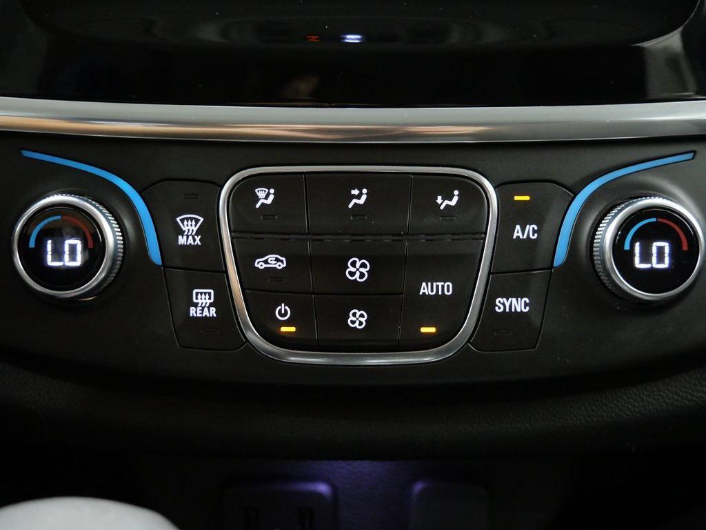 used 2021 Chevrolet Traverse car, priced at $18,000