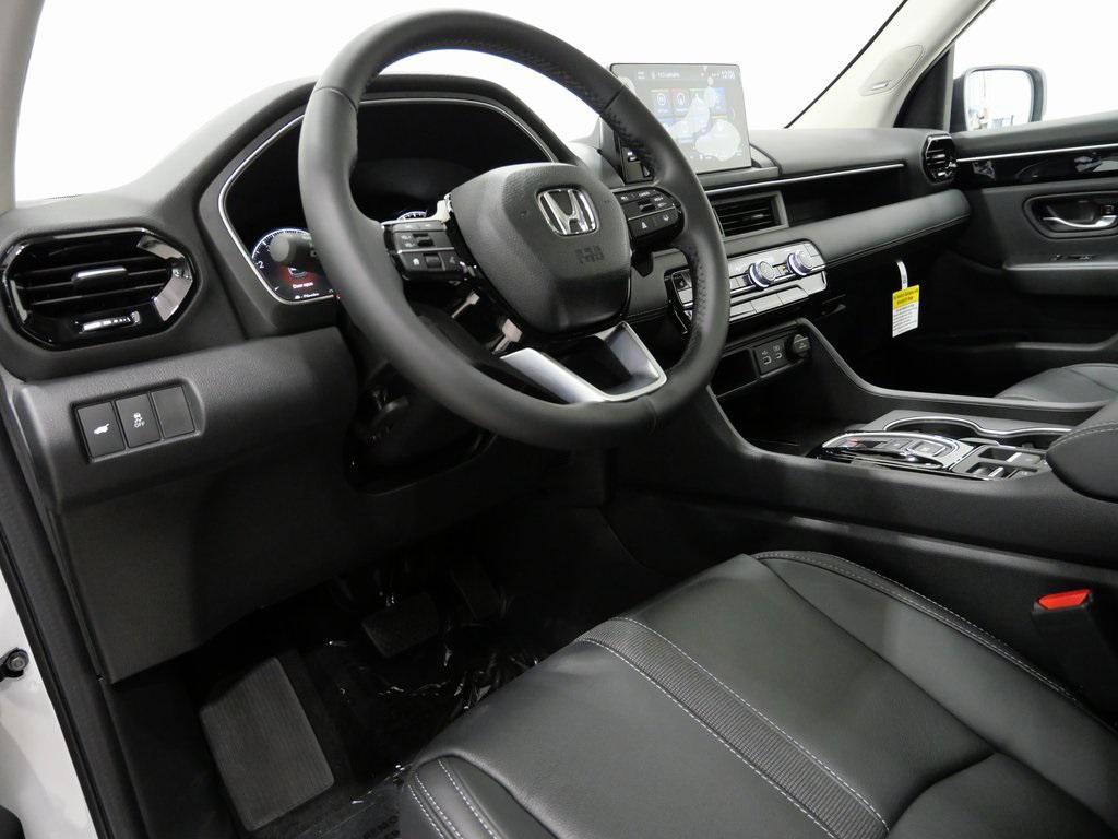 new 2025 Honda Pilot car, priced at $47,658
