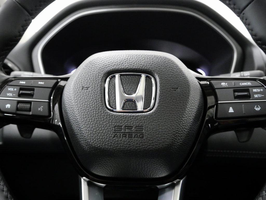 new 2025 Honda Pilot car, priced at $47,658