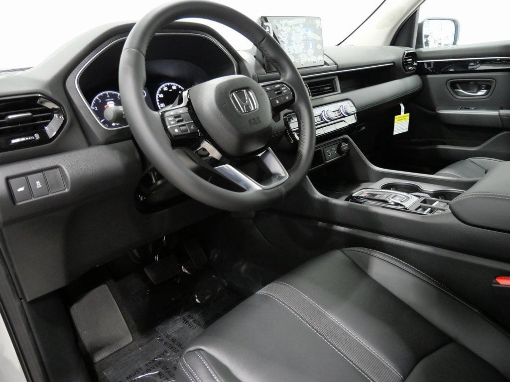 new 2025 Honda Pilot car, priced at $44,650