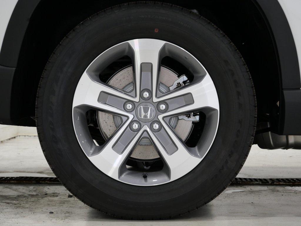 new 2025 Honda Pilot car, priced at $44,650