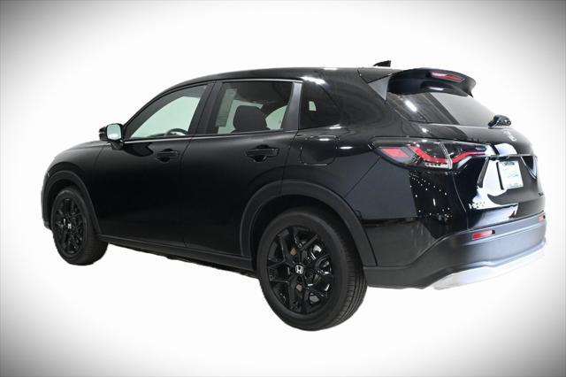 new 2025 Honda HR-V car, priced at $29,032