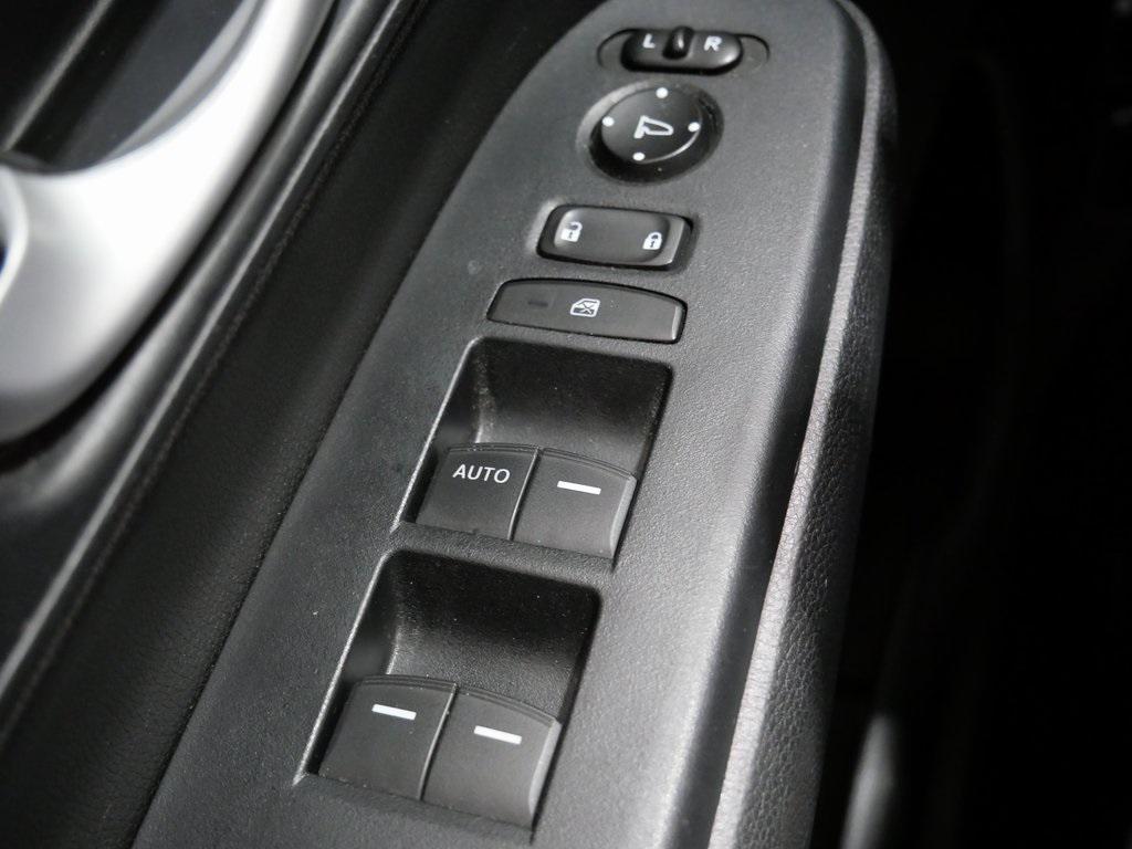 used 2019 Honda CR-V car, priced at $15,900