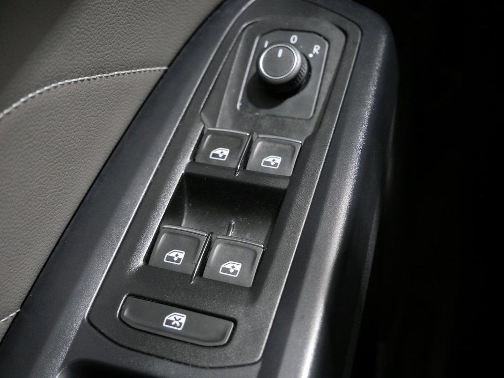 used 2021 Volkswagen Atlas Cross Sport car, priced at $20,800
