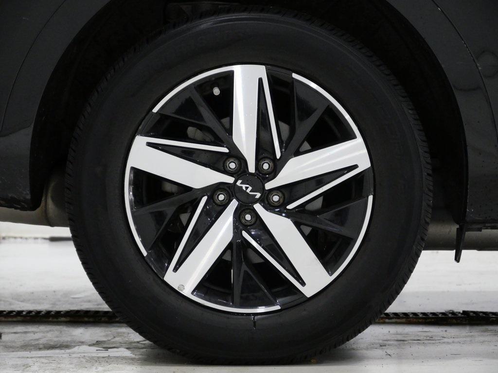 used 2023 Kia Sorento car, priced at $23,000