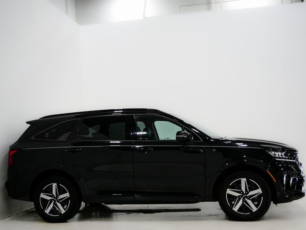used 2023 Kia Sorento car, priced at $23,000