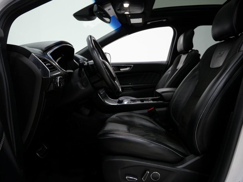 used 2019 Ford Edge car, priced at $18,500