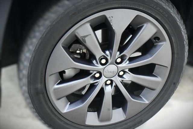 used 2021 Jeep Cherokee car, priced at $21,600