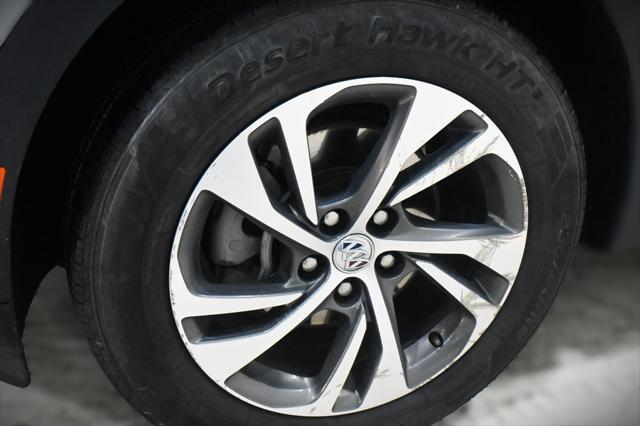 used 2023 Buick Envision car, priced at $23,800