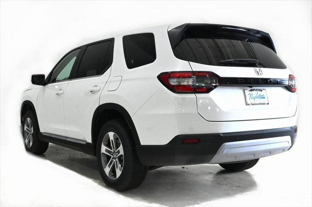 new 2025 Honda Pilot car, priced at $47,505