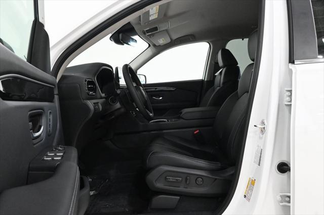 new 2025 Honda Pilot car, priced at $47,505