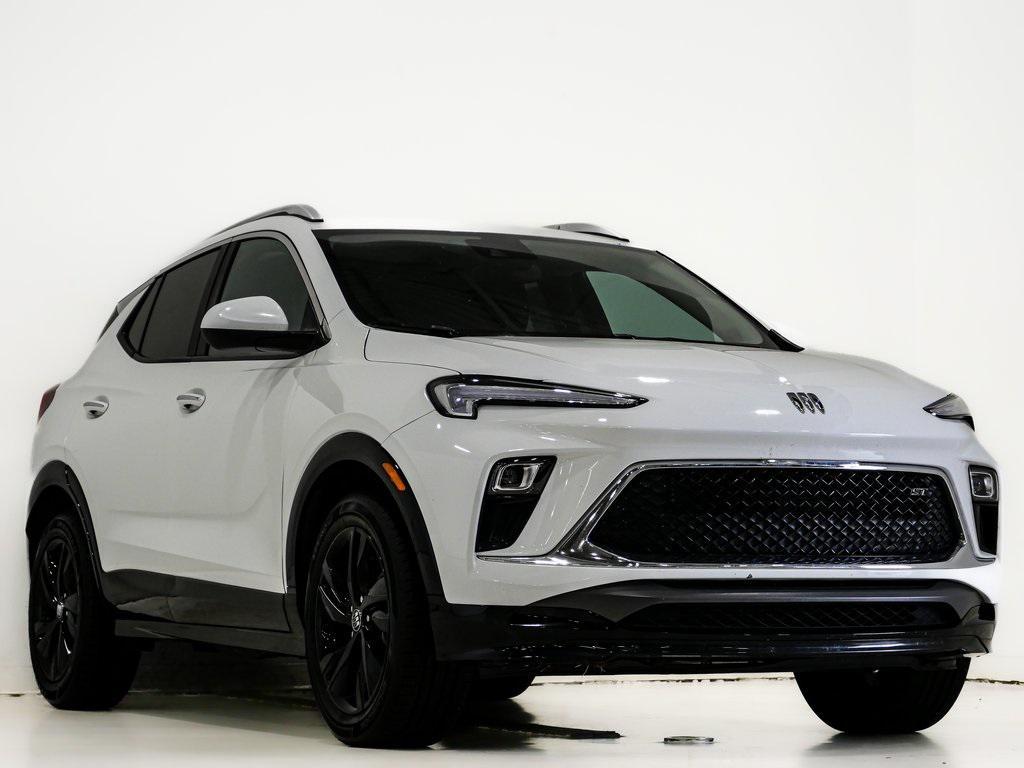 used 2024 Buick Encore GX car, priced at $20,000