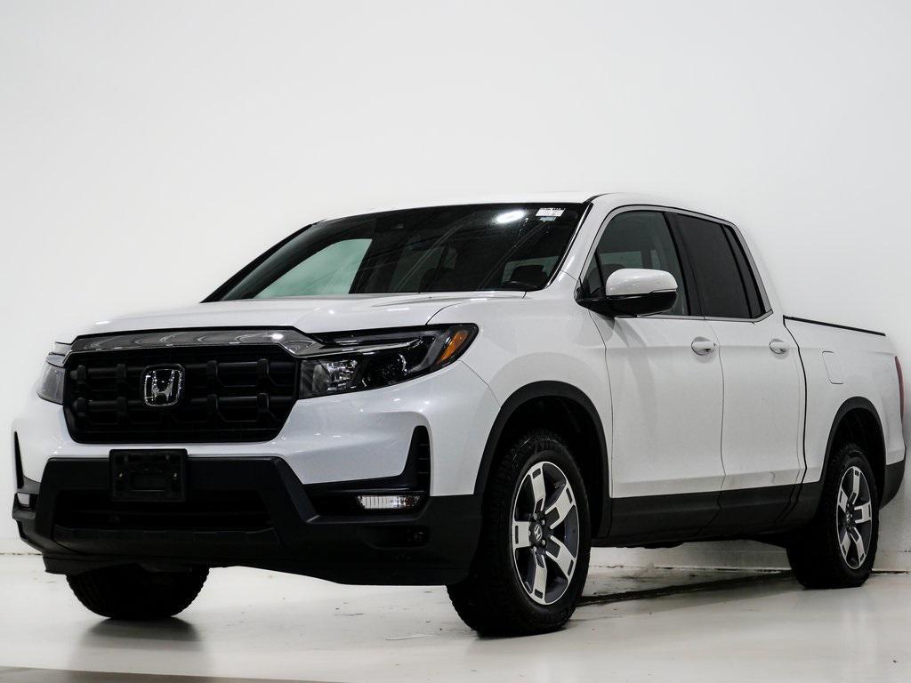 used 2024 Honda Ridgeline car, priced at $33,000