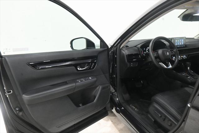 used 2025 Honda CR-V car, priced at $35,000