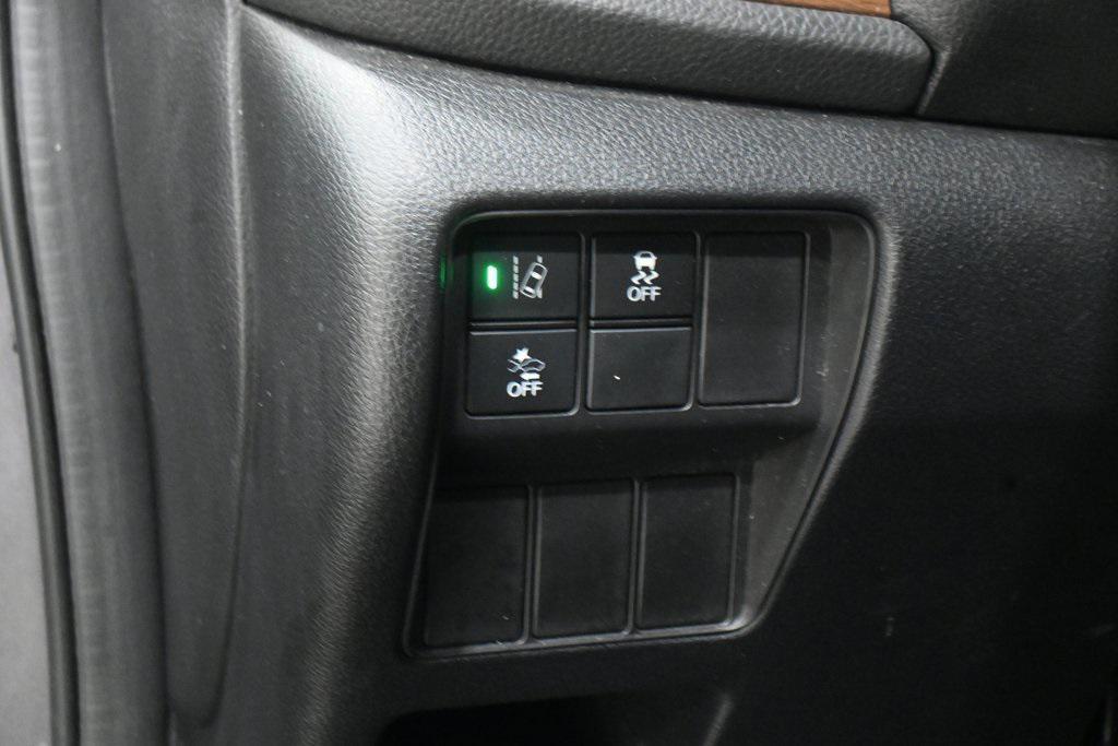used 2021 Honda CR-V Hybrid car, priced at $16,000