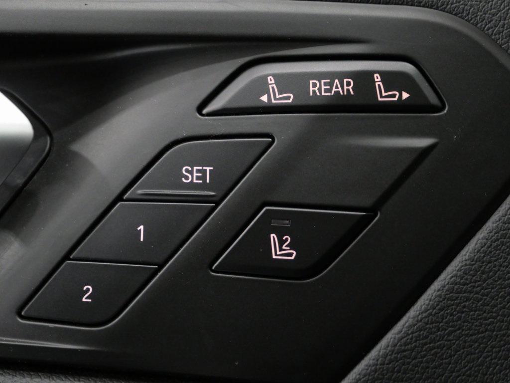 used 2022 BMW X7 car, priced at $43,000